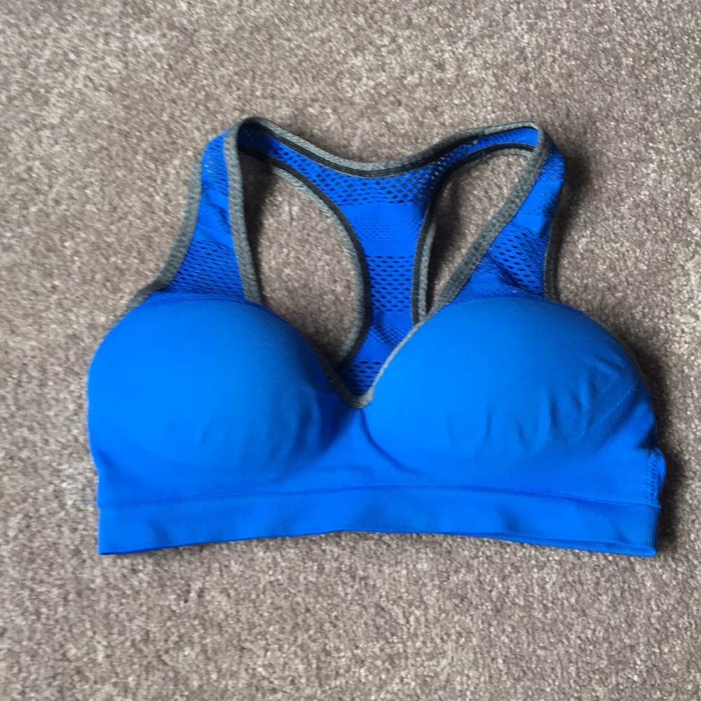 super cute PINK sports bra